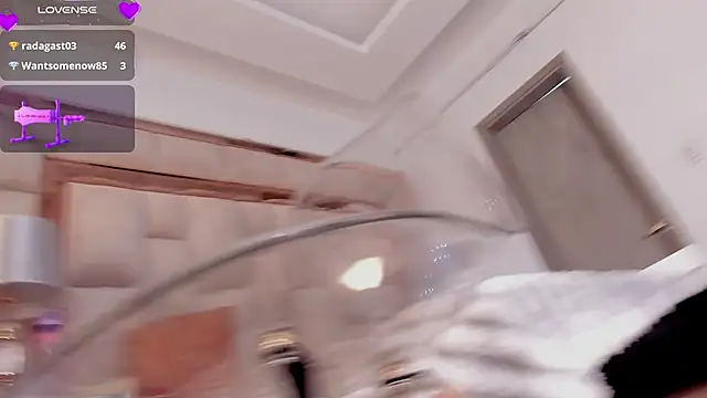 AnnWeltt online show from 7, 12, 2024