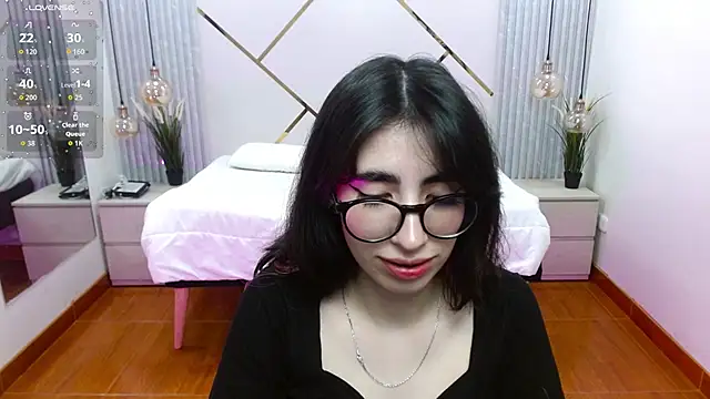 LenaRoses online show from 10, 9, 2025