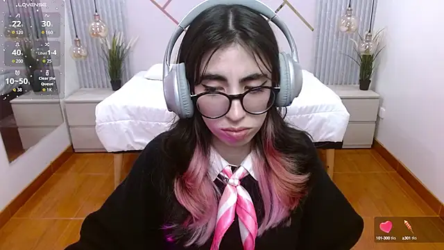 LenaRoses online show from 18, 9, 2025