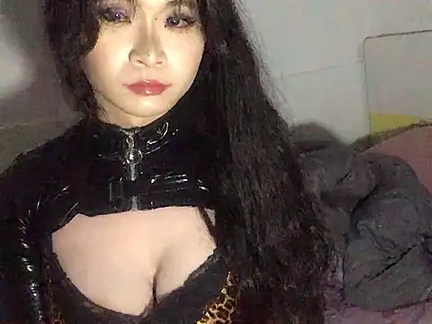 sukilove1992 online show from 30, 4, 2026