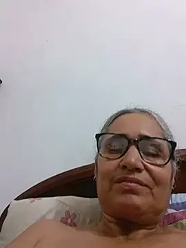 Snapshot of _candi chatting on 3, 6, 2026 candi online show from 3, 6, 2026