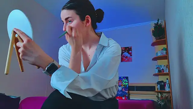 Miss Arwen online show from 13, 1, 2025