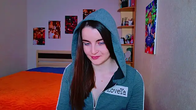 Miss Arwen online show from 4, 3, 2025