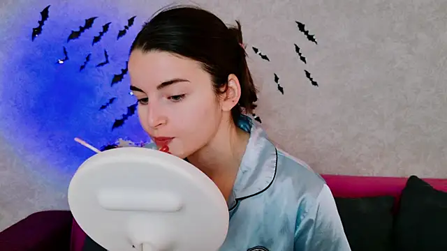 Miss Arwen online show from 16, 10, 2025