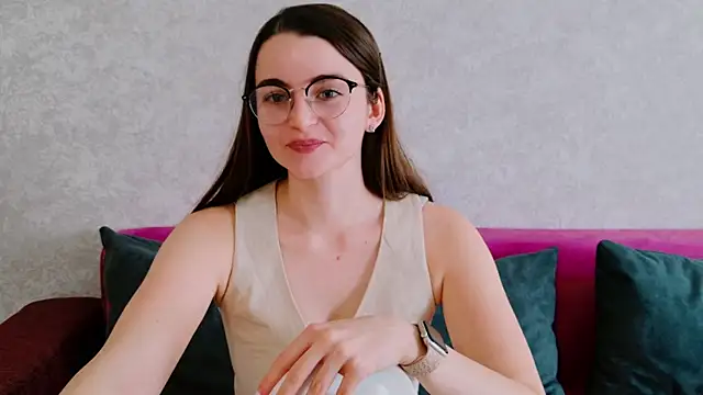 Miss Arwen online show from 4, 12, 2025