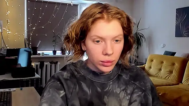 StellaDavis online show from 26, 2, 2025