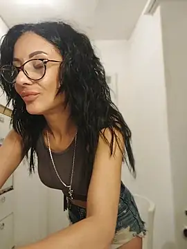 Snapshot of Blackeyeslady chatting on 6, 7, 2026 Blackeyeslady online show from 6, 7, 2026