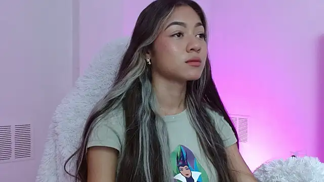 Snapshot of hantonella_ chatting on 7, 11, 2025 hantonella online show from 7, 11, 2025