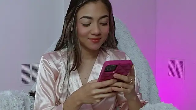 Snapshot of hantonella_ chatting on 3, 12, 2025 hantonella online show from 3, 12, 2025