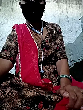 Snapshot of Anushka_Ji chatting on 14, 12, 2025 Anushka Ji online show from 14, 12, 2025