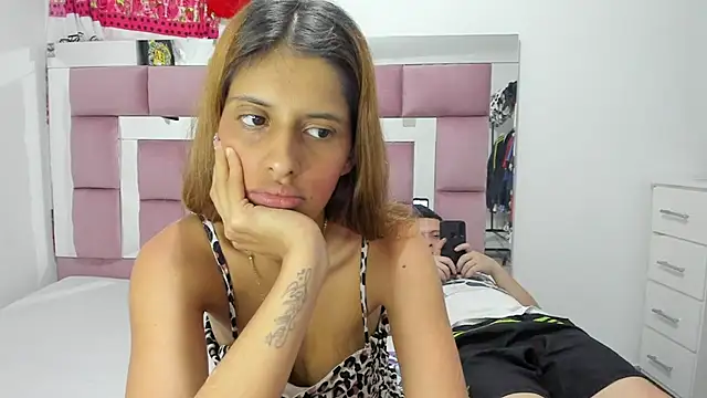 bigcock iris08 online show from 20, 12, 2024