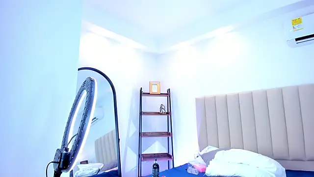 LindaRey  online show from 19, 1, 2025