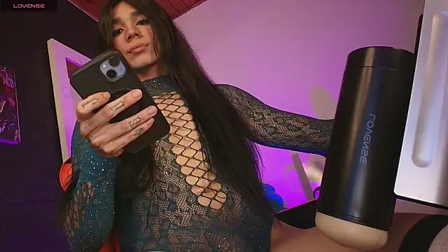 charlotte cruzx online show from 8, 6, 2026