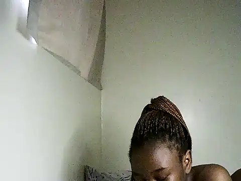 Snapshot of Novah_ chatting on 30, 9, 2025 Novah online show from 30, 9, 2025