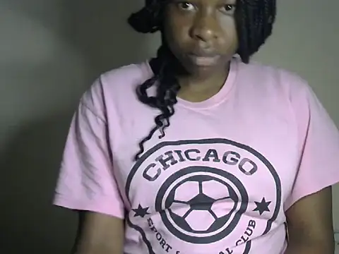 Snapshot of Novah_ chatting on 5, 11, 2025 Novah online show from 5, 11, 2025