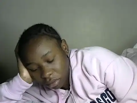 Snapshot of Novah_ chatting on 19, 11, 2025 Novah online show from 19, 11, 2025