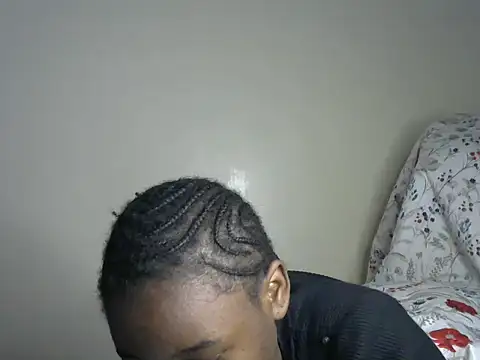 Snapshot of Novah_ chatting on 4, 12, 2025 Novah online show from 4, 12, 2025