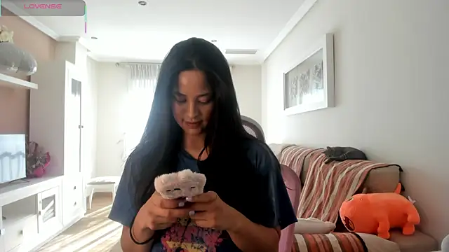 bella apont online show from 17, 11, 2025