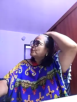 Snapshot of MARIANMILLS__ chatting on 14, 12, 2025 MARIANMILLS online show from 14, 12, 2025