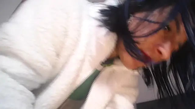 Snapshot of Yinn_Silver chatting on 14, 3, 2025 Yinn Silver online show from 14, 3, 2025