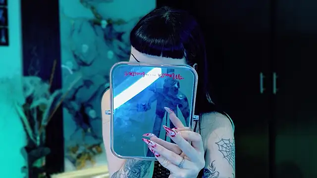 Madison Jackson online show from 26, 11, 2025