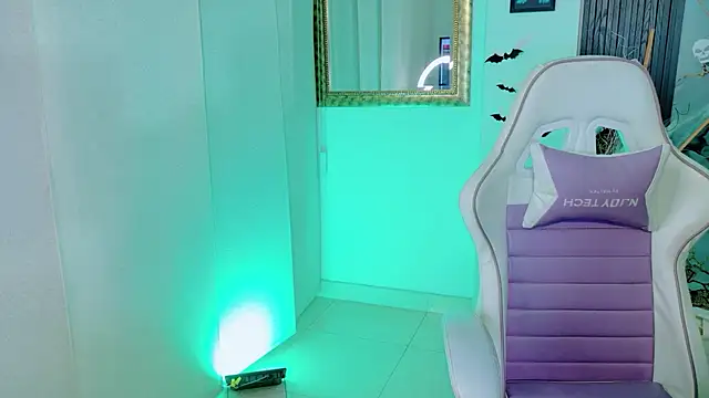 Madison Jackson online show from 11, 4, 2026