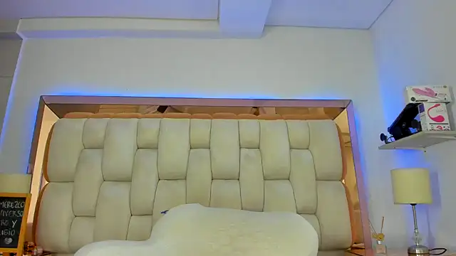 emilyparkerr01 online show from 20, 3, 2025