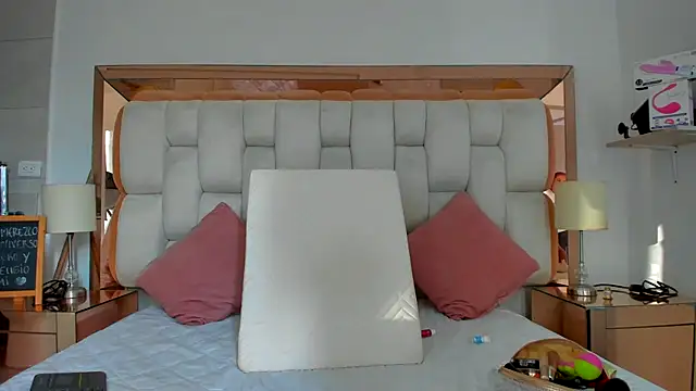 emilyparkerr01 online show from 27, 10, 2025