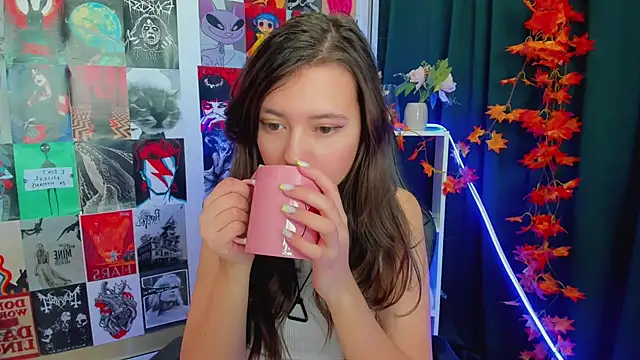 Snapshot of Lina_Brownie chatting on 19, 12, 2024 Lina Brownie online show from 19, 12, 2024