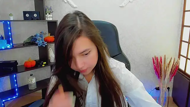 Snapshot of Lina_Brownie chatting on 22, 12, 2024 Lina Brownie online show from 22, 12, 2024