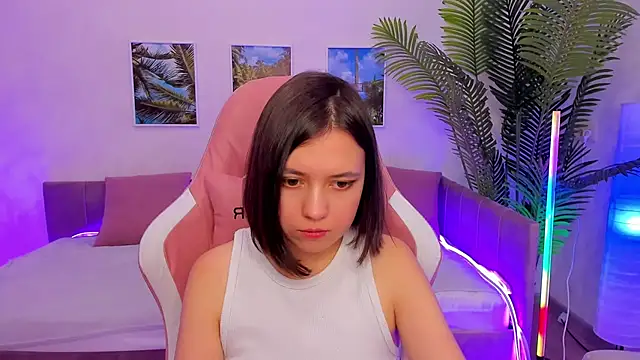 Snapshot of Lina_Brownie chatting on 12, 2, 2025 Lina Brownie online show from 12, 2, 2025