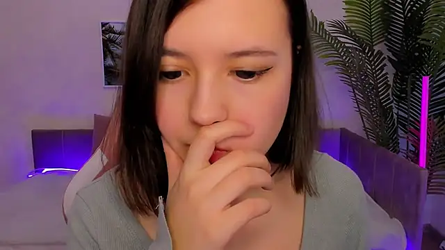 Snapshot of Lina_Brownie chatting on 21, 3, 2025 Lina Brownie online show from 21, 3, 2025