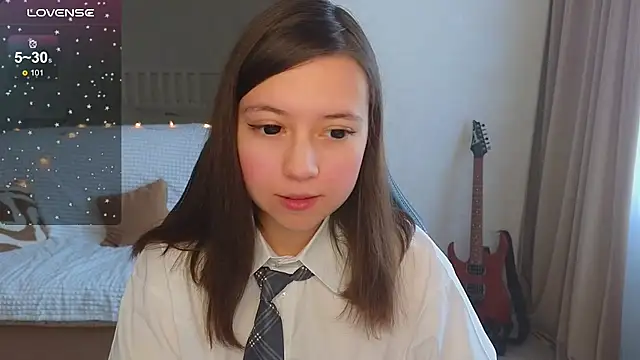 Snapshot of Lina_Brownie chatting on 19, 10, 2025 Lina Brownie online show from 19, 10, 2025