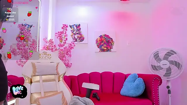 Miss dolly  online show from 10, 3, 2025