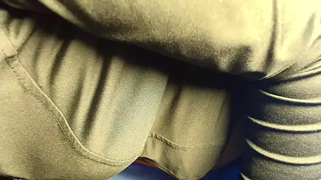 Snapshot of t-NaughtyLicia chatting on 29, 10, 2025 t-NaughtyLicia online show from 29, 10, 2025