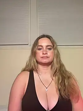 Sophie Raegan online show from 6, 5, 2026