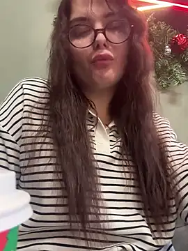 Snapshot of NikaMur chatting on 24, 12, 2024 NikaMur online show from 24, 12, 2024