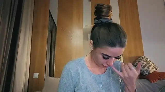 Snapshot of your_bunnygirl chatting on 4, 10, 2025 your bunnygirl online show from 4, 10, 2025