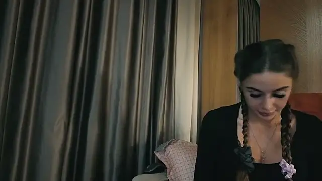 Snapshot of your_bunnygirl chatting on 17, 10, 2025 your bunnygirl online show from 17, 10, 2025