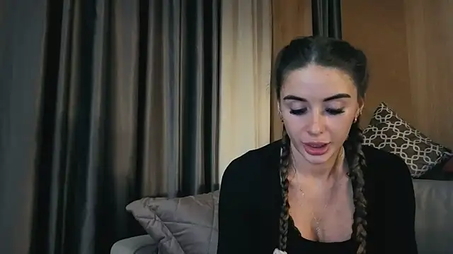 Snapshot of your_bunnygirl chatting on 7, 11, 2025 your bunnygirl online show from 7, 11, 2025