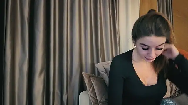 Snapshot of your_bunnygirl chatting on 19, 11, 2025 your bunnygirl online show from 19, 11, 2025