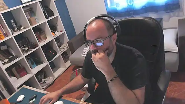 ravingr4d4 online show from 29, 9, 2025