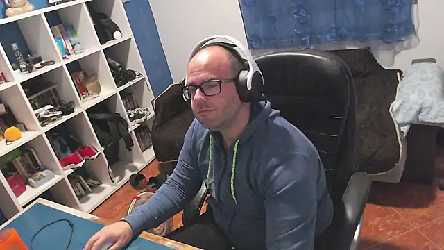 ravingr4d4 online show from 3, 11, 2025