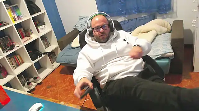 ravingr4d4 online show from 7, 1, 2026