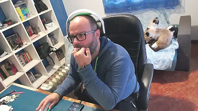 ravingr4d4 online show from 11, 1, 2026