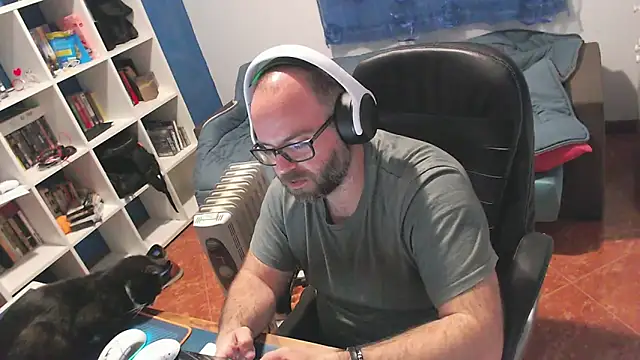 ravingr4d4 online show from 25, 3, 2026