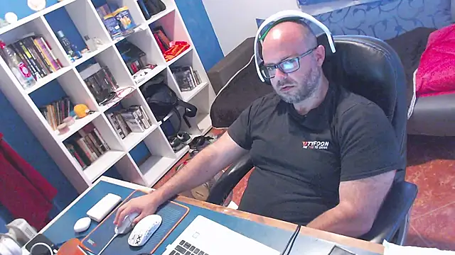 Snapshot of ravingr4d4 chatting on 23, 6, 2026 ravingr4d4 online show from 23, 6, 2026