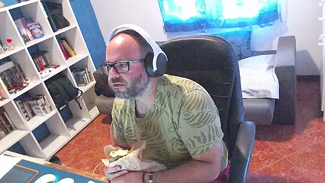 Snapshot of ravingr4d4 chatting on 7, 7, 2026 ravingr4d4 online show from 7, 7, 2026
