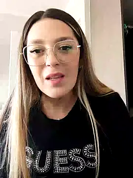 Snapshot of Daniela77771 chatting on 21, 4, 2026 Daniela77771 online show from 21, 4, 2026