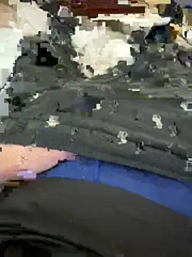 Tylerx9 online show from 6, 4, 2026